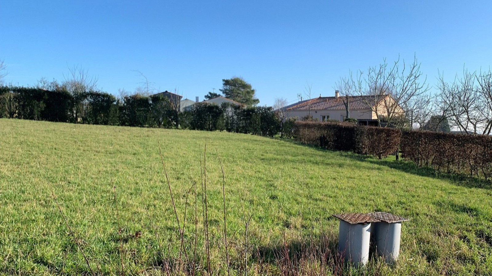 Terrain constructible de 443m2 à La Lande-de-Fronsac