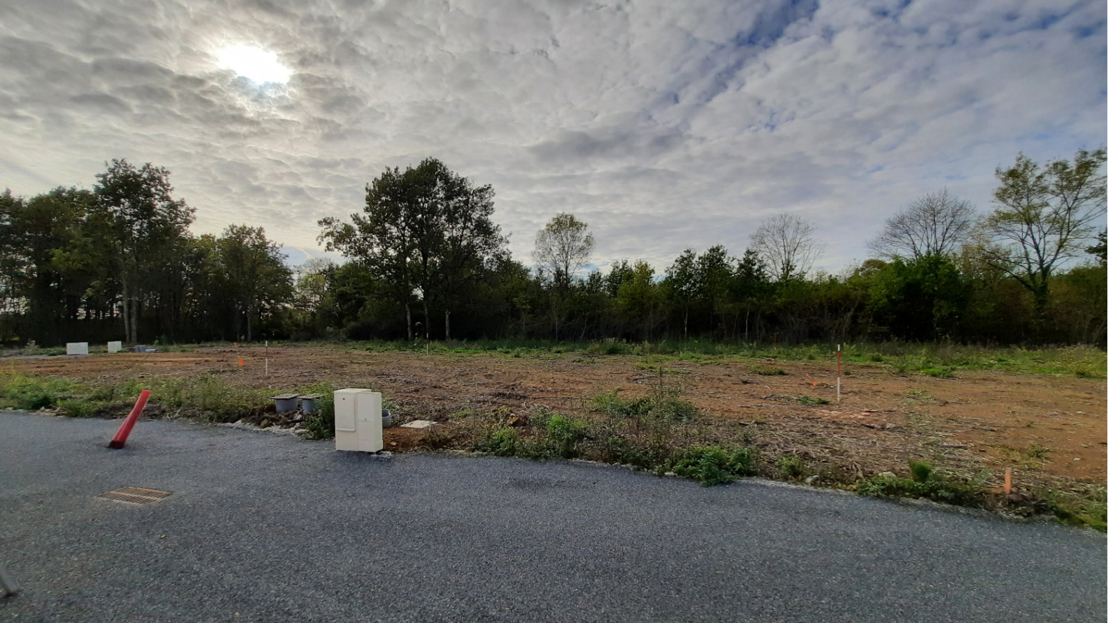 Terrain constructible de 350m2 à Boisgervilly