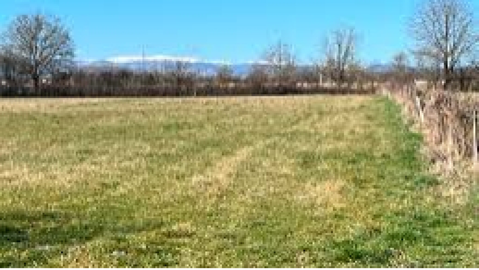 Terrain constructible de 900m2 à Le Fenouiller