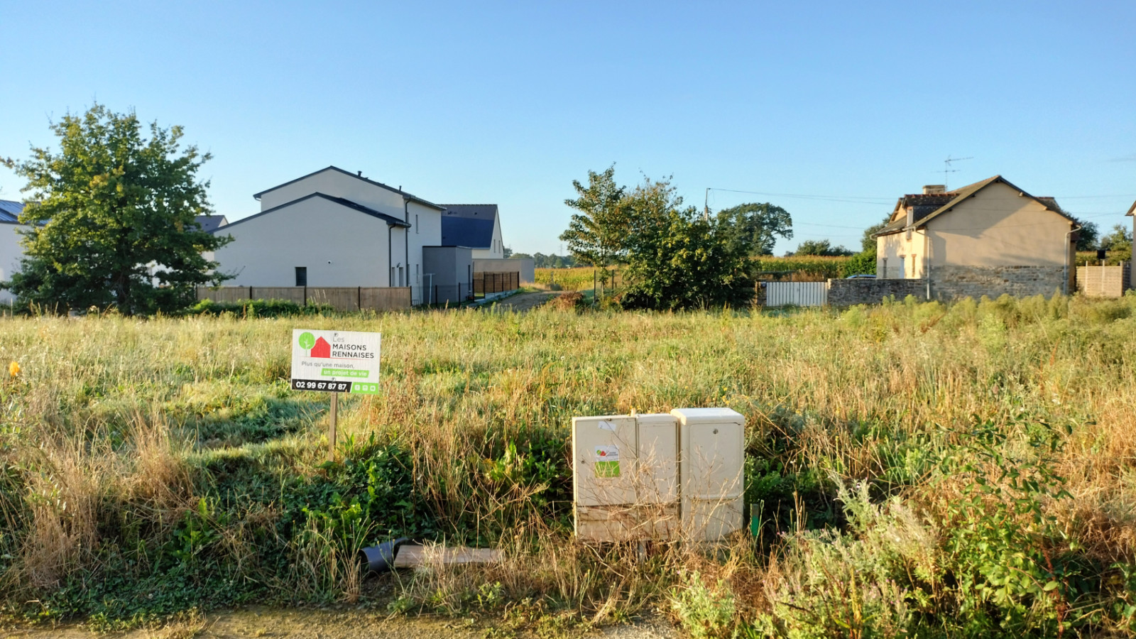 Terrain constructible de 317m2 à Romillé