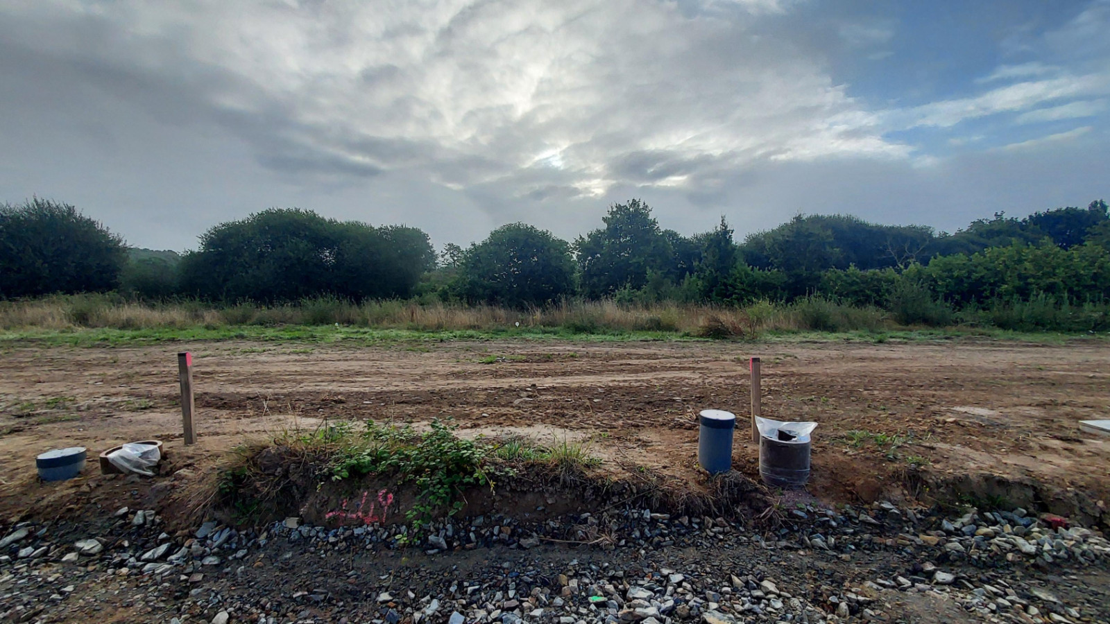 Terrain constructible de 250m2 à Crevin