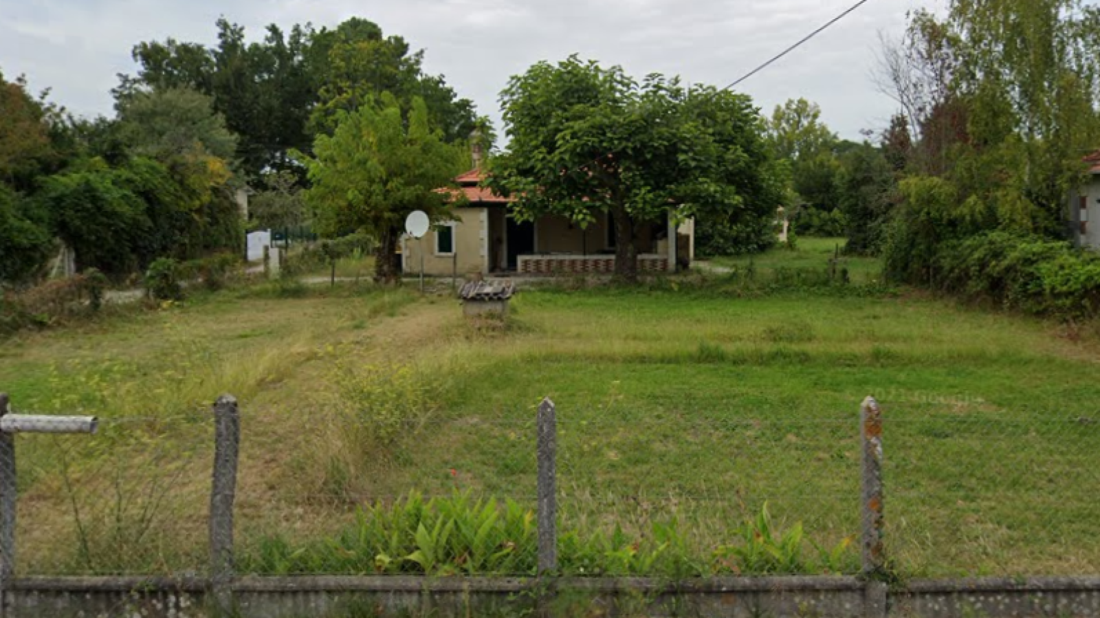 Terrain constructible de 600m2 à Mios