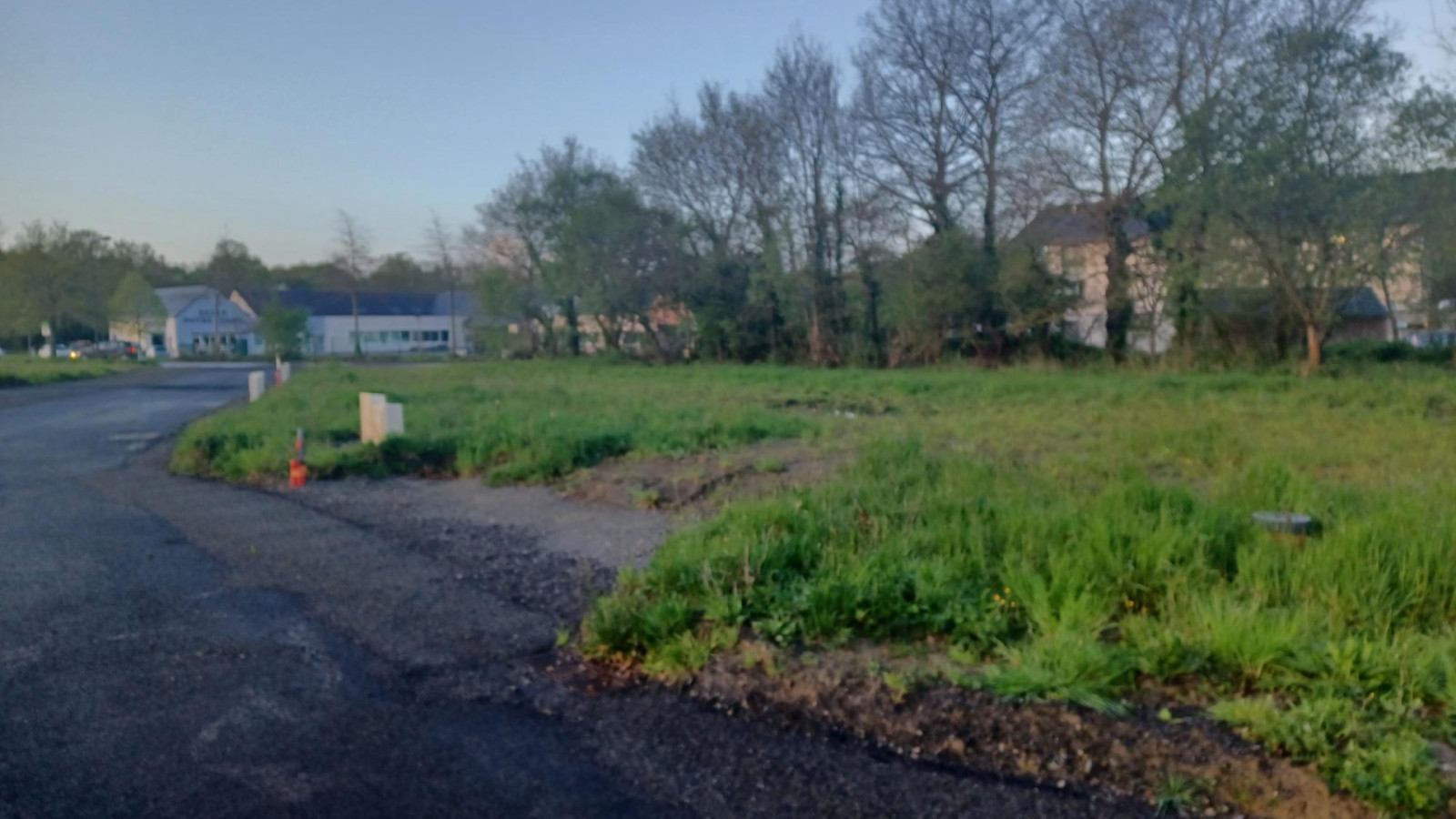 Terrain constructible de 450m2 à Bruc-sur-Aff
