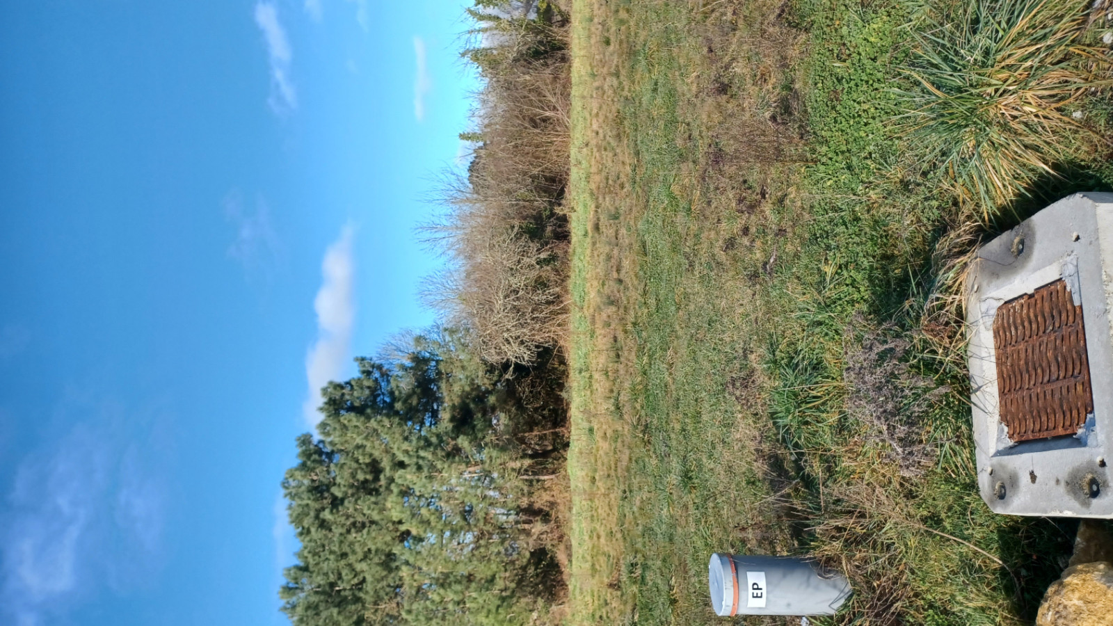 Terrain constructible de 664m2 à Montussan