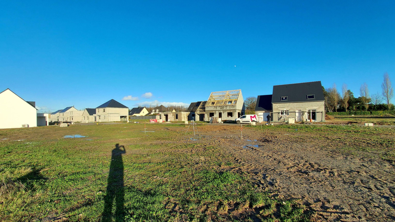 Terrain constructible de 400m2 à Torcé