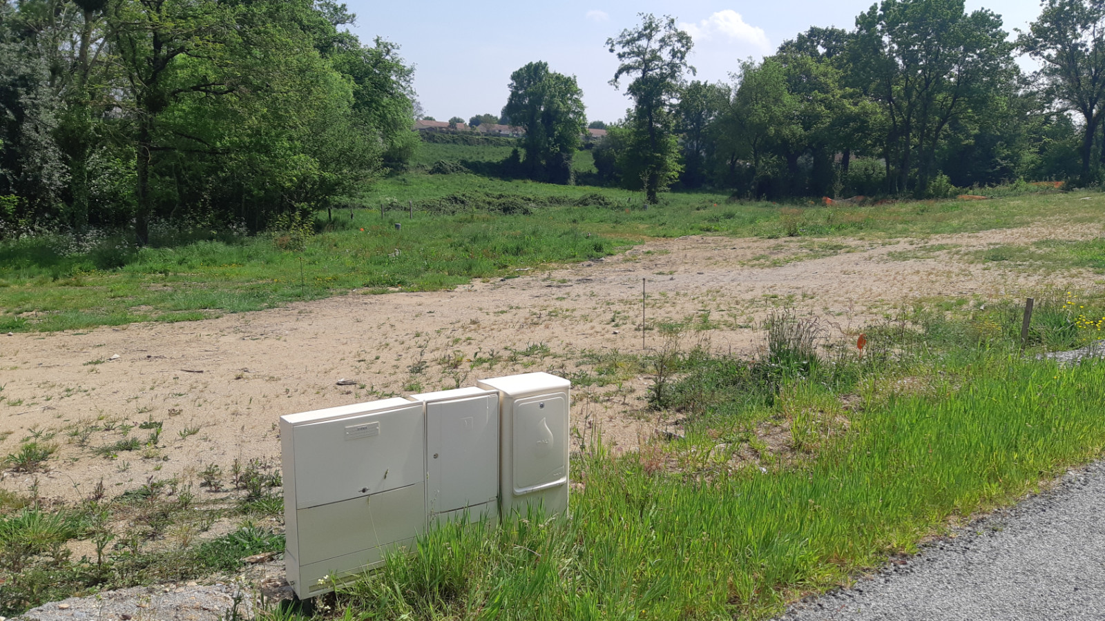 Terrain constructible de 290m2 à Domagné