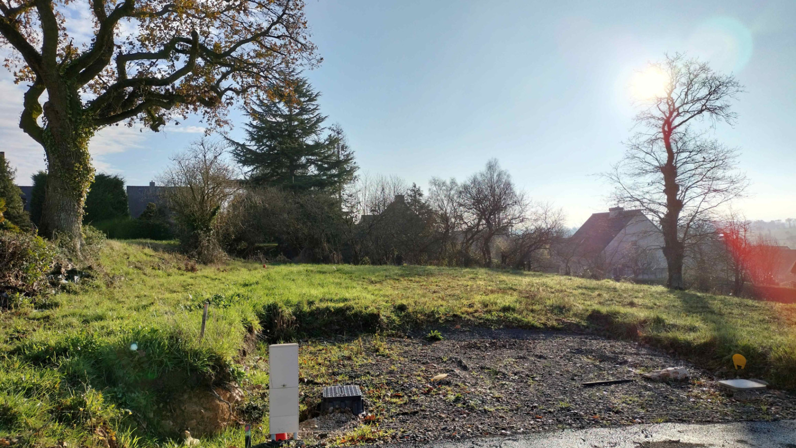 Terrain constructible de 307m2 à Montauban-de-Bretagne