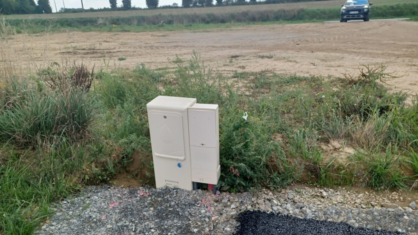 Terrain constructible de 451m2 à Langan