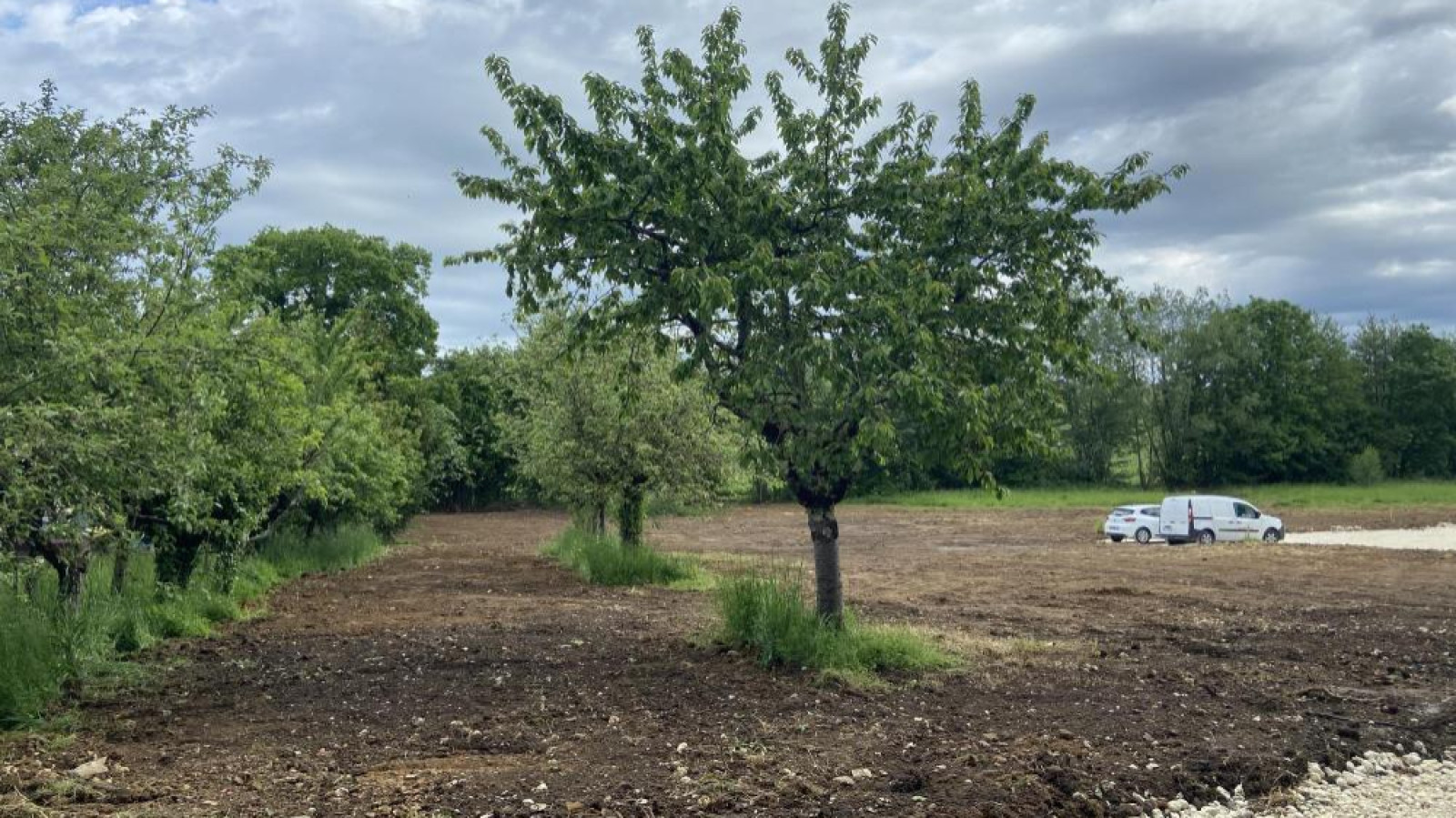 Terrain constructible de 515m2 à Tizac-de-Curton