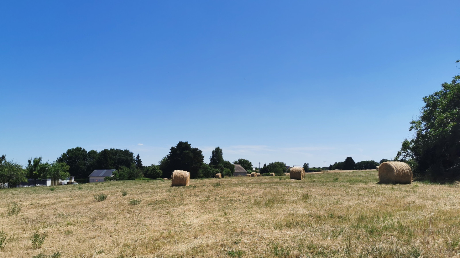 Terrain constructible de 651m2 à Beaumont-Louestault