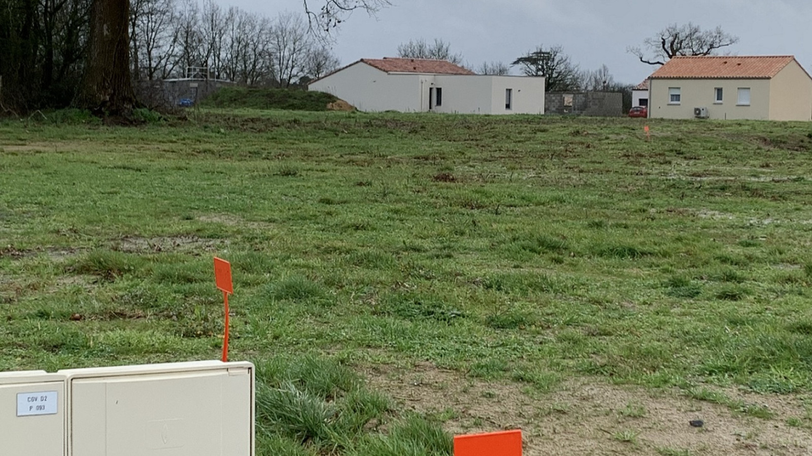 Terrain constructible de 366m2 à Artigues-près-Bordeaux