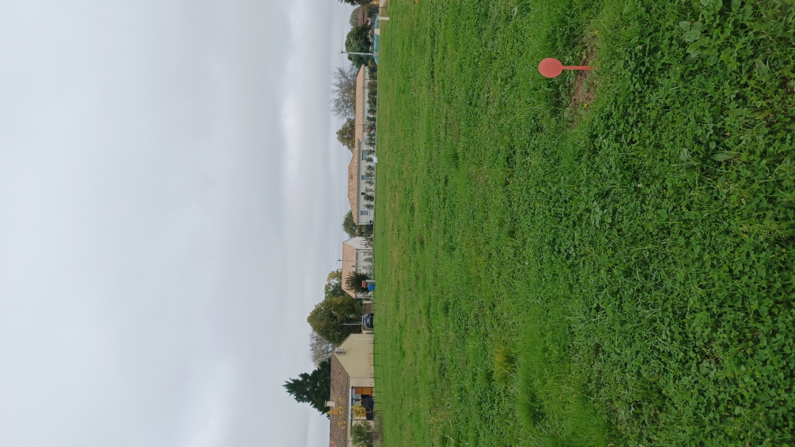 Terrain constructible de 822m2 à Cissac-Médoc