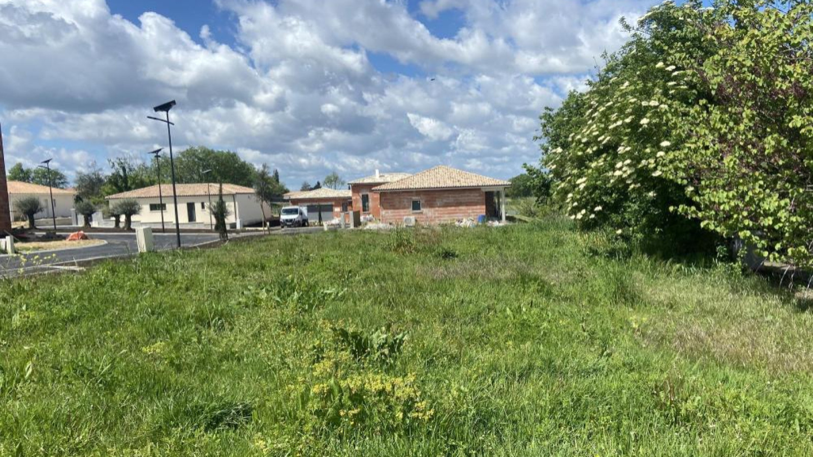 Terrain constructible de 421m2 à Lesparre-Médoc