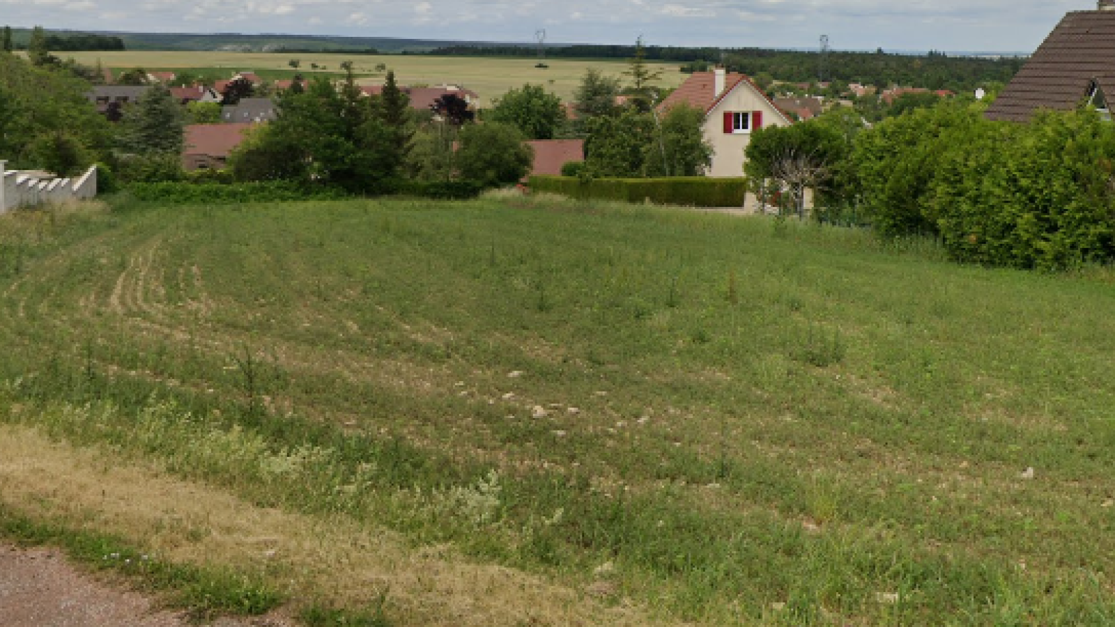 Terrain constructible de 501m2 à Hauteville-lès-Dijon
