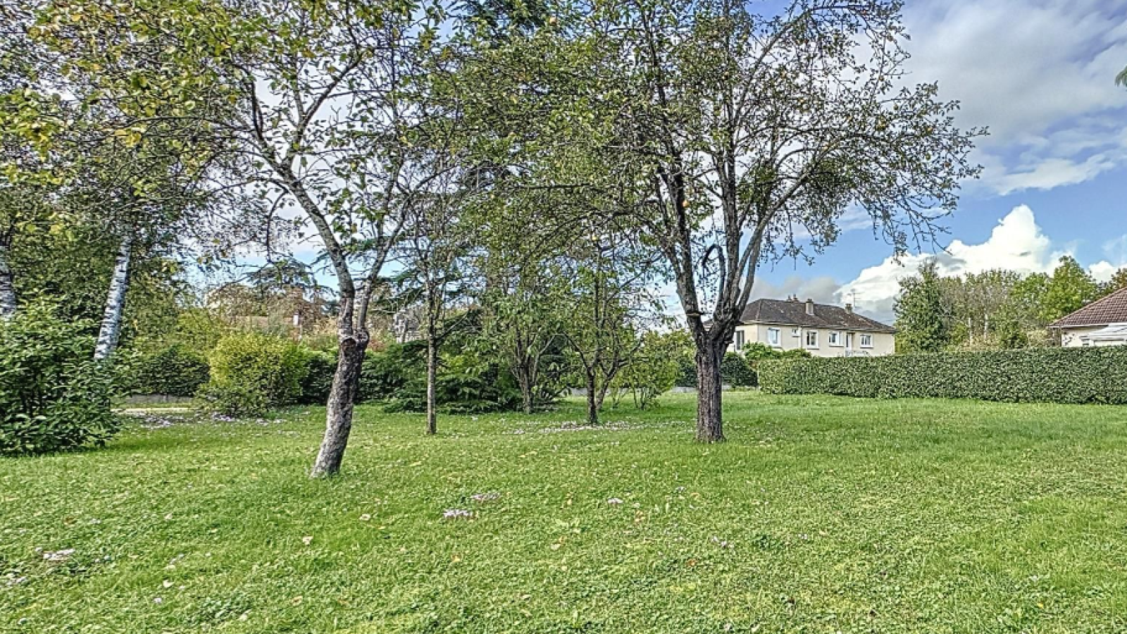 Terrain constructible de 752m2 à Saint-Jean-le-Blanc