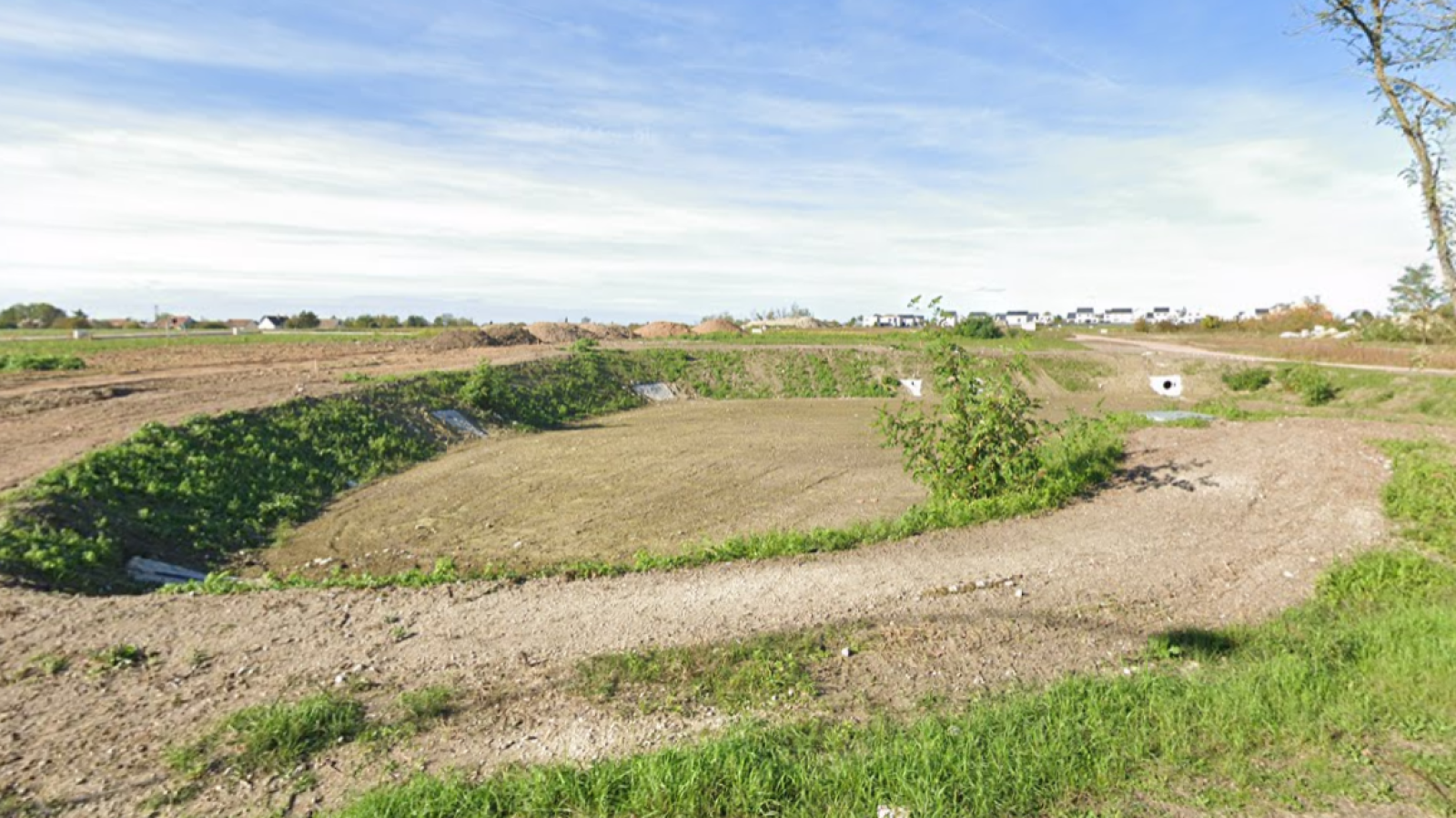 Terrain constructible de 540m2 à Ingré