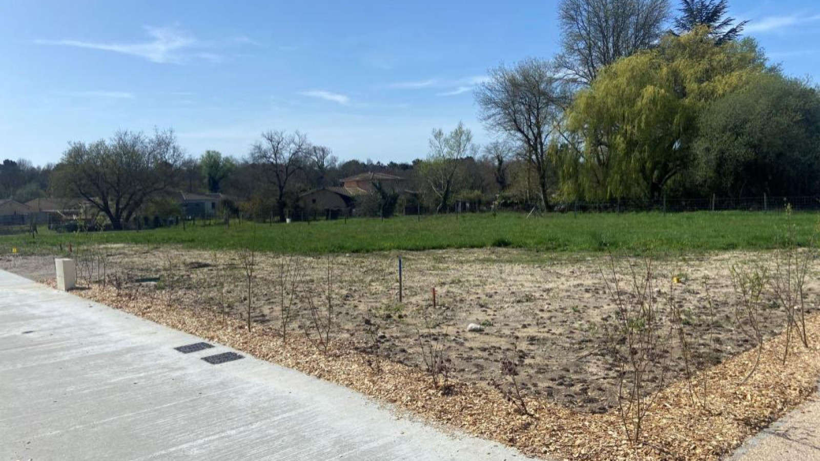 Terrain constructible de 700m2 à Léognan