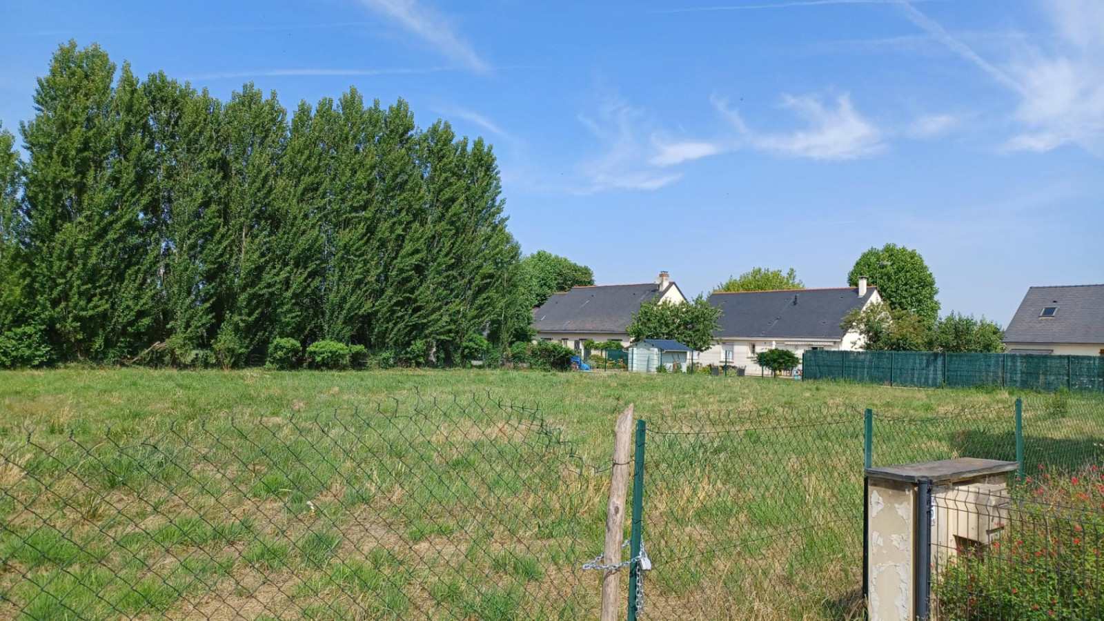 Terrain constructible de 388m2 à Beaufort-en-Anjou