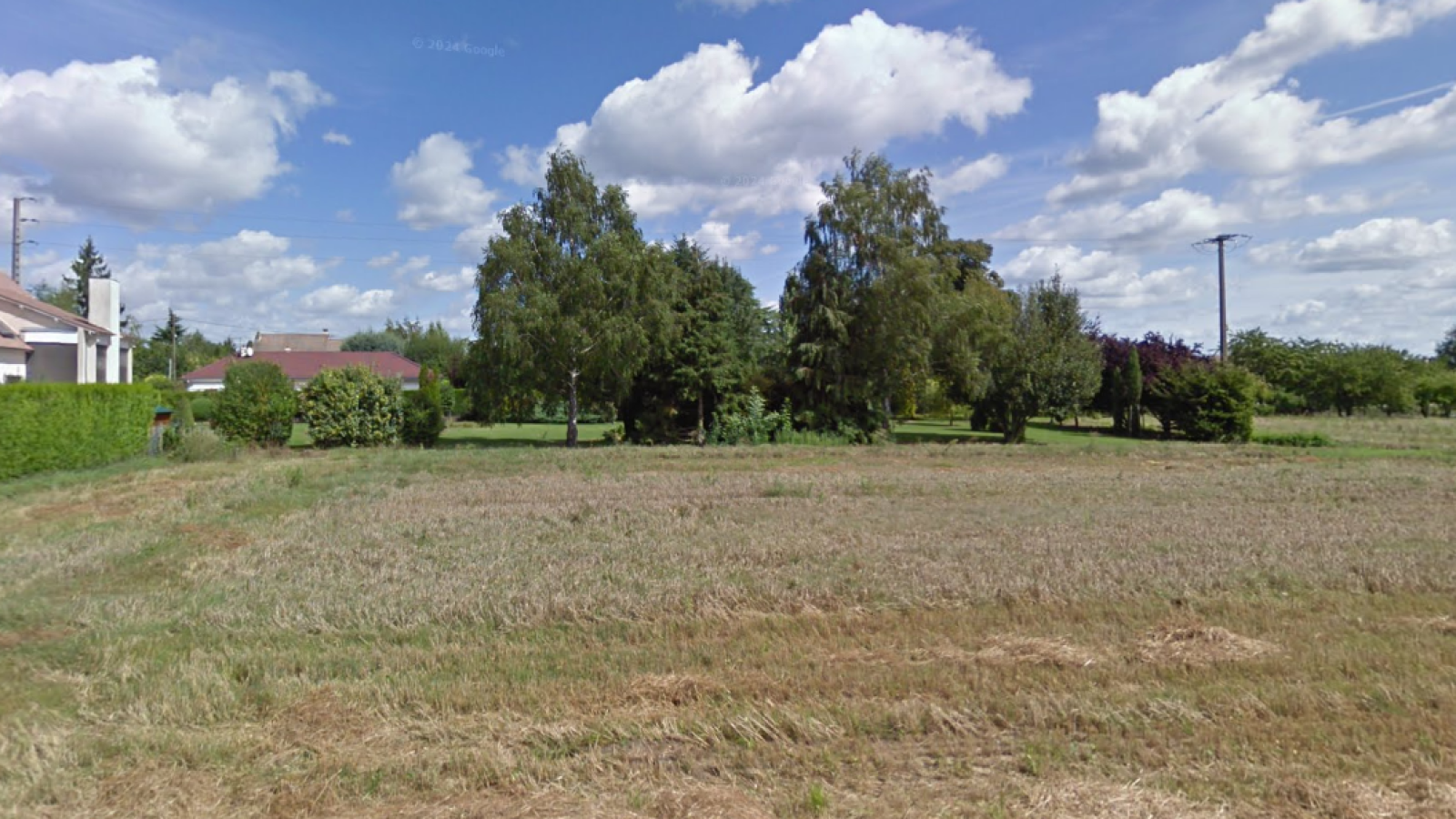 Terrain constructible de 535m2 à Loury