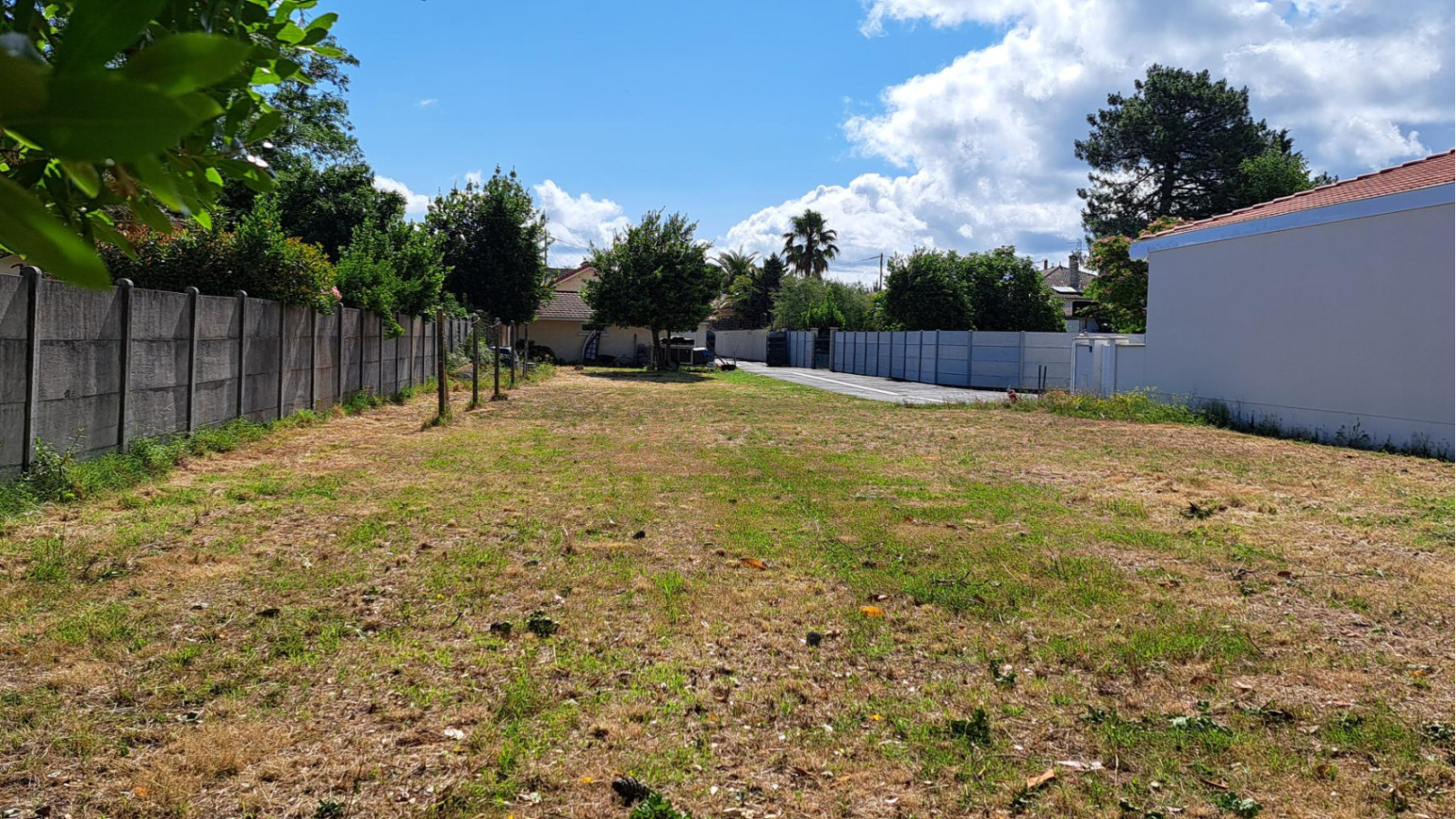 Terrain constructible de 654m2 à Pessac