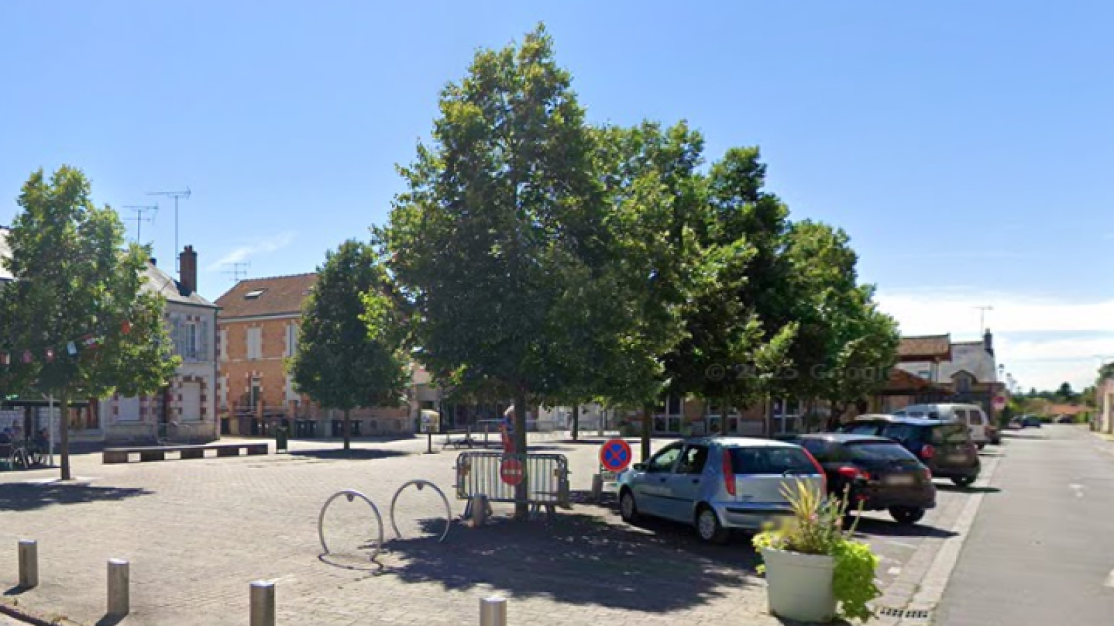 Terrain constructible de 750m2 à La Ferté-Saint-Aubin