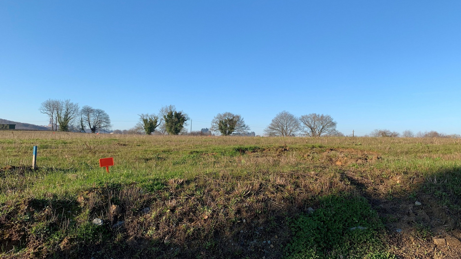 Terrain constructible de 960m2 à Margaux-Cantenac
