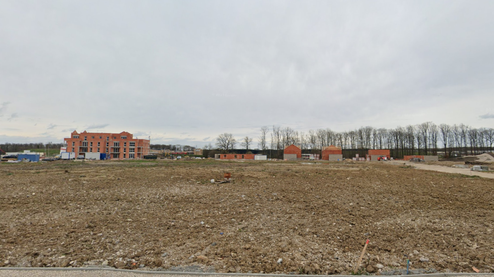 Terrain constructible de 599m2 à Saran