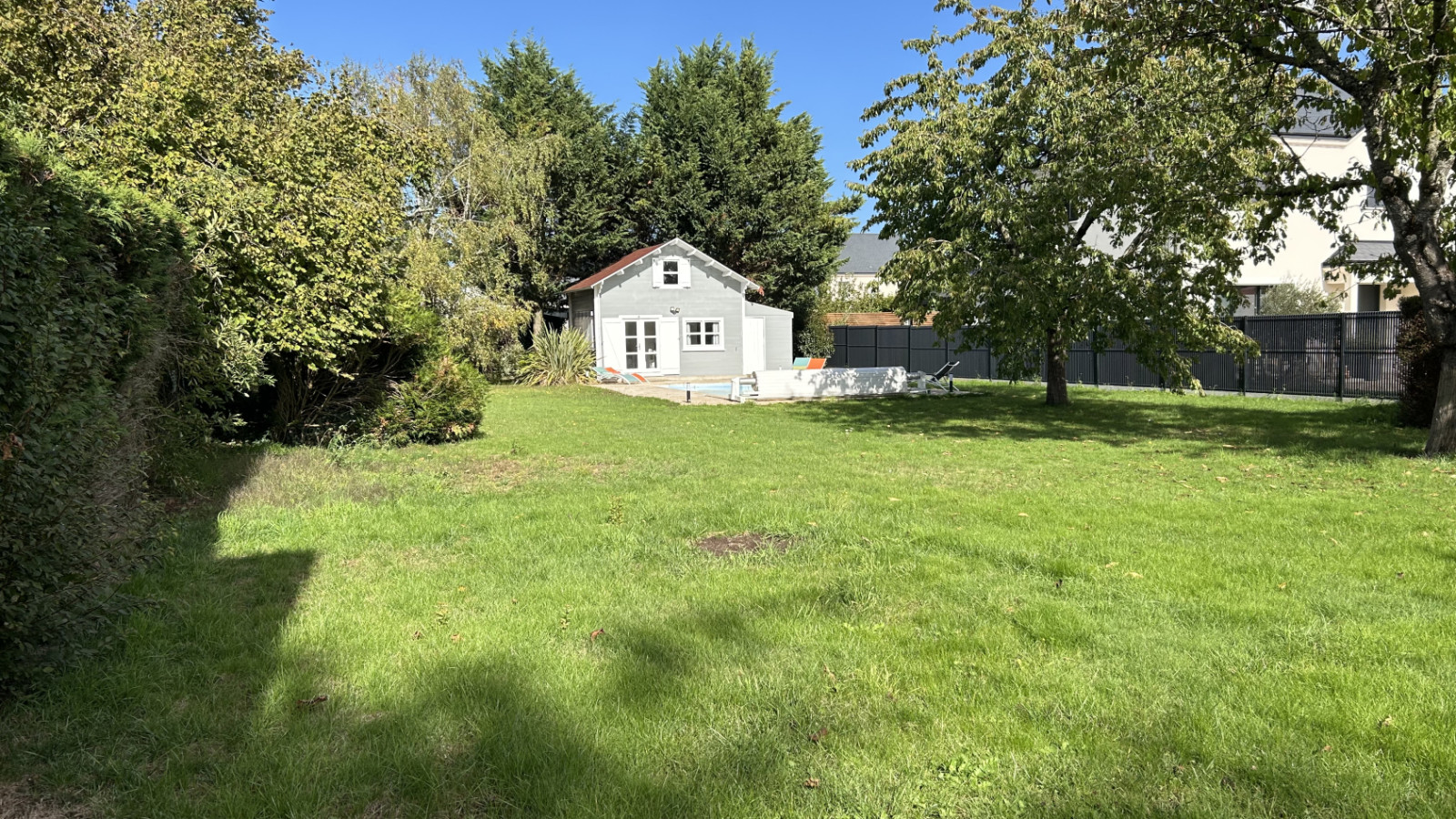 Terrain constructible de 860m2 à Saint-Denis-en-Val