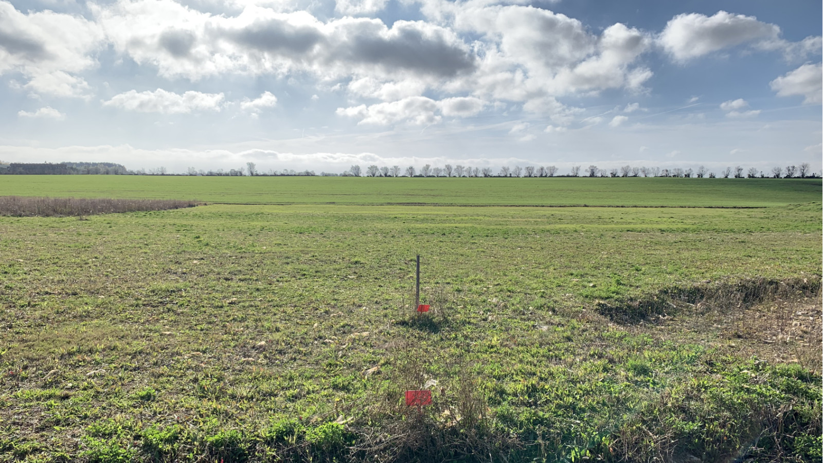 Terrain constructible de 522m2 à Apremont