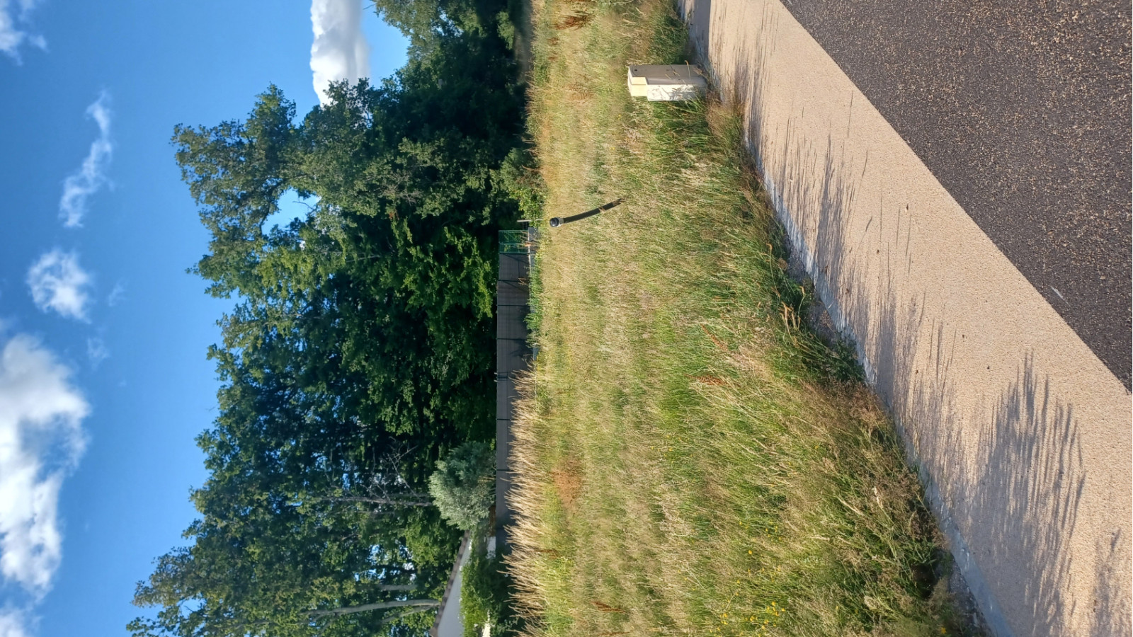 Terrain constructible de 729m2 à Montussan