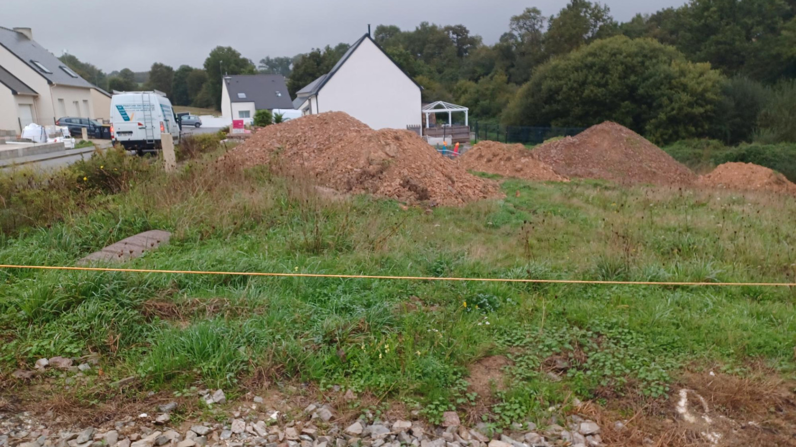 Terrain constructible de 388m2 à Dol-de-Bretagne