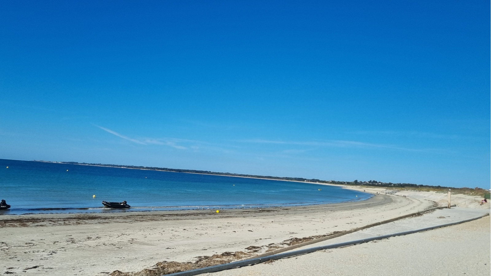 Terrain constructible de 365m2 à Ambon