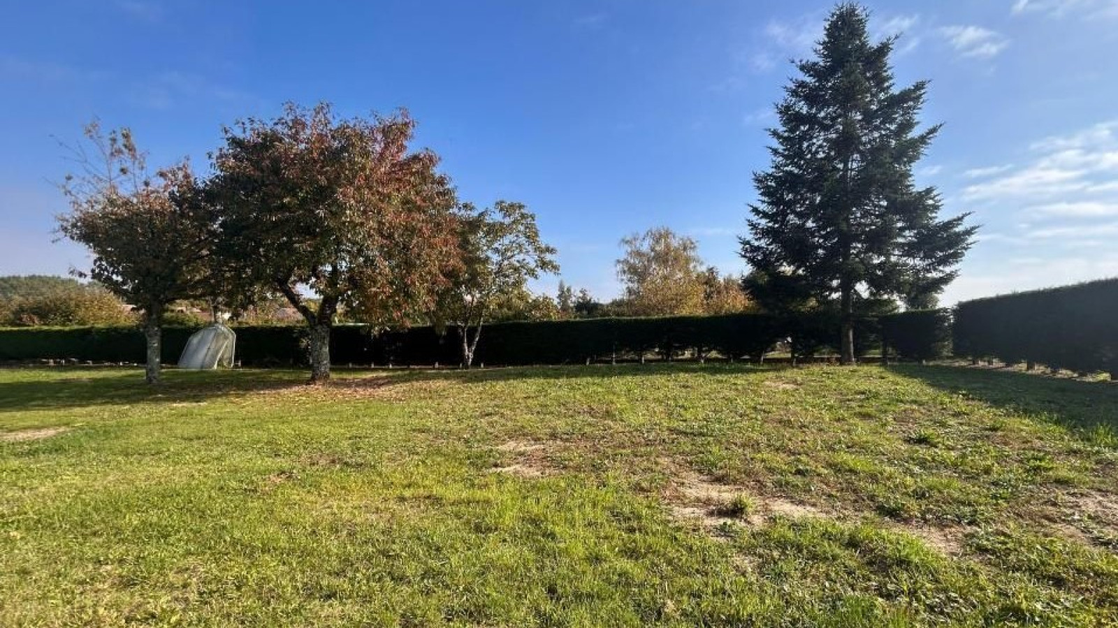 Terrain constructible de 815m2 à Huisseau-sur-Cosson