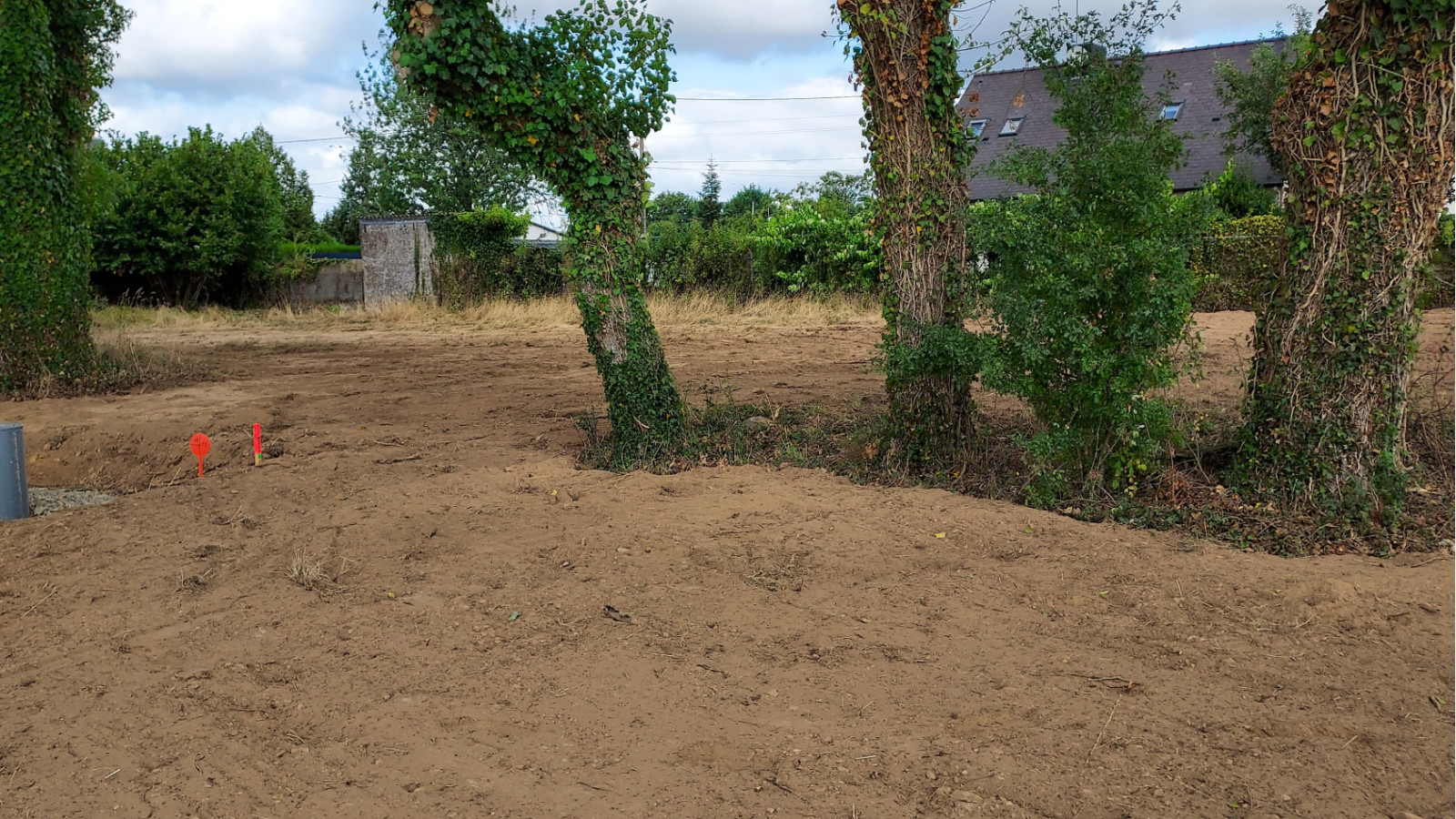 Terrain constructible de 310m2 à Québriac