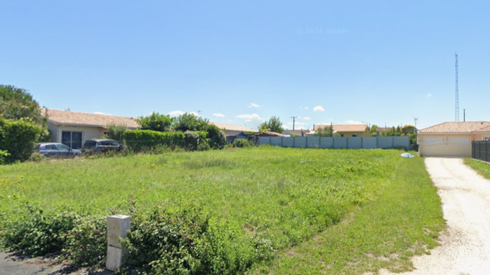 Terrain constructible de 903m2 à Blaye
