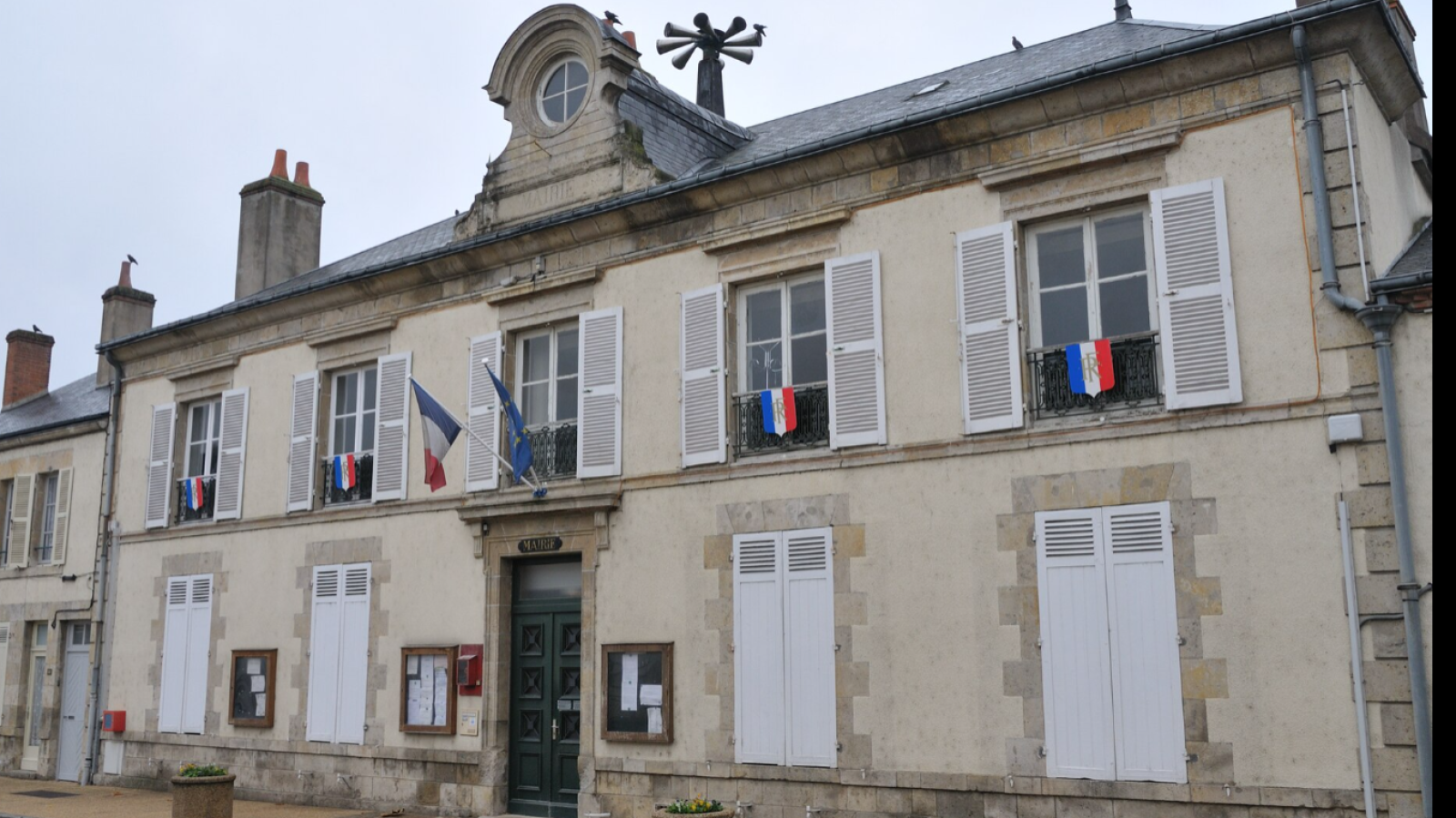 Terrain constructible de 842m2 à Fay-aux-Loges