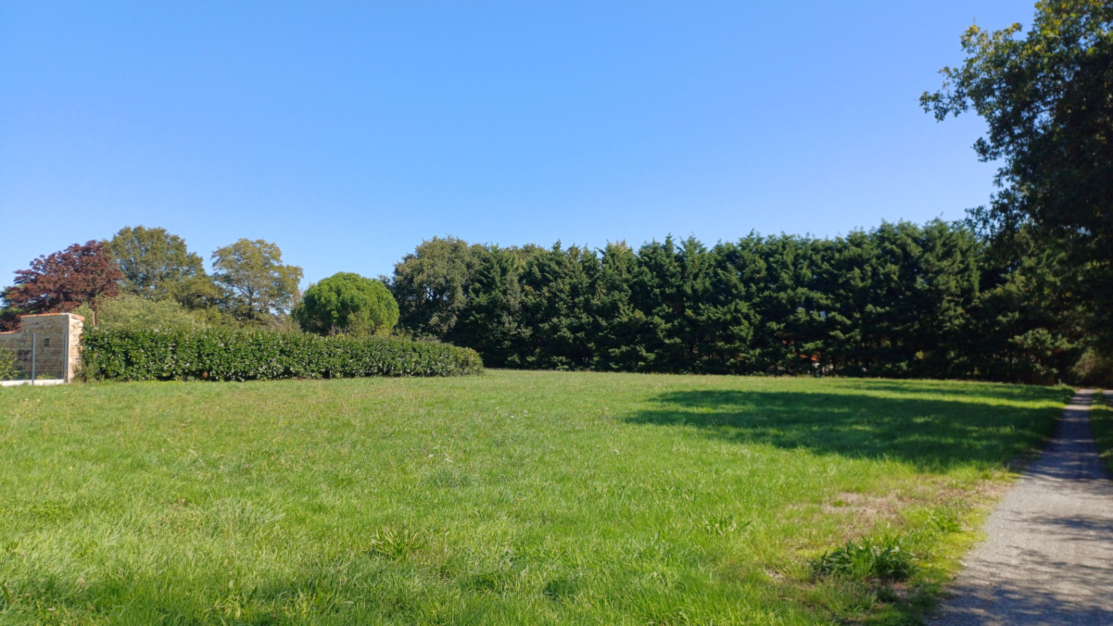 Terrain constructible de 400m2 à Saint-Gilles-Croix-de-Vie