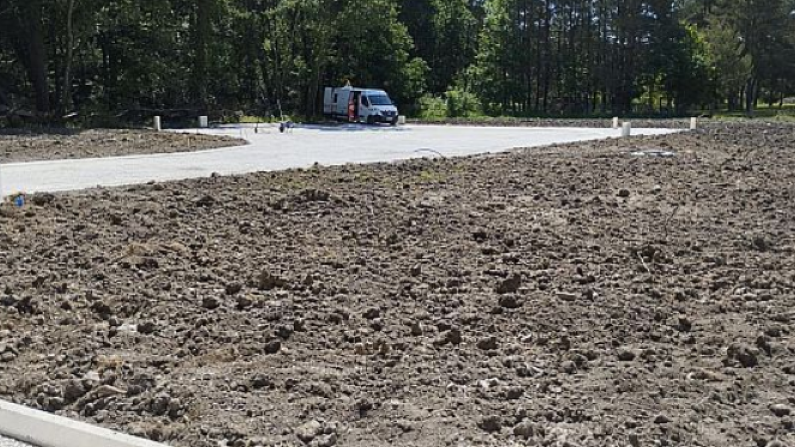 Terrain constructible de 503m2 à Traînou