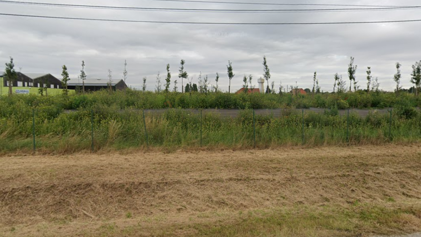 Terrain constructible de 350m2 à Baule