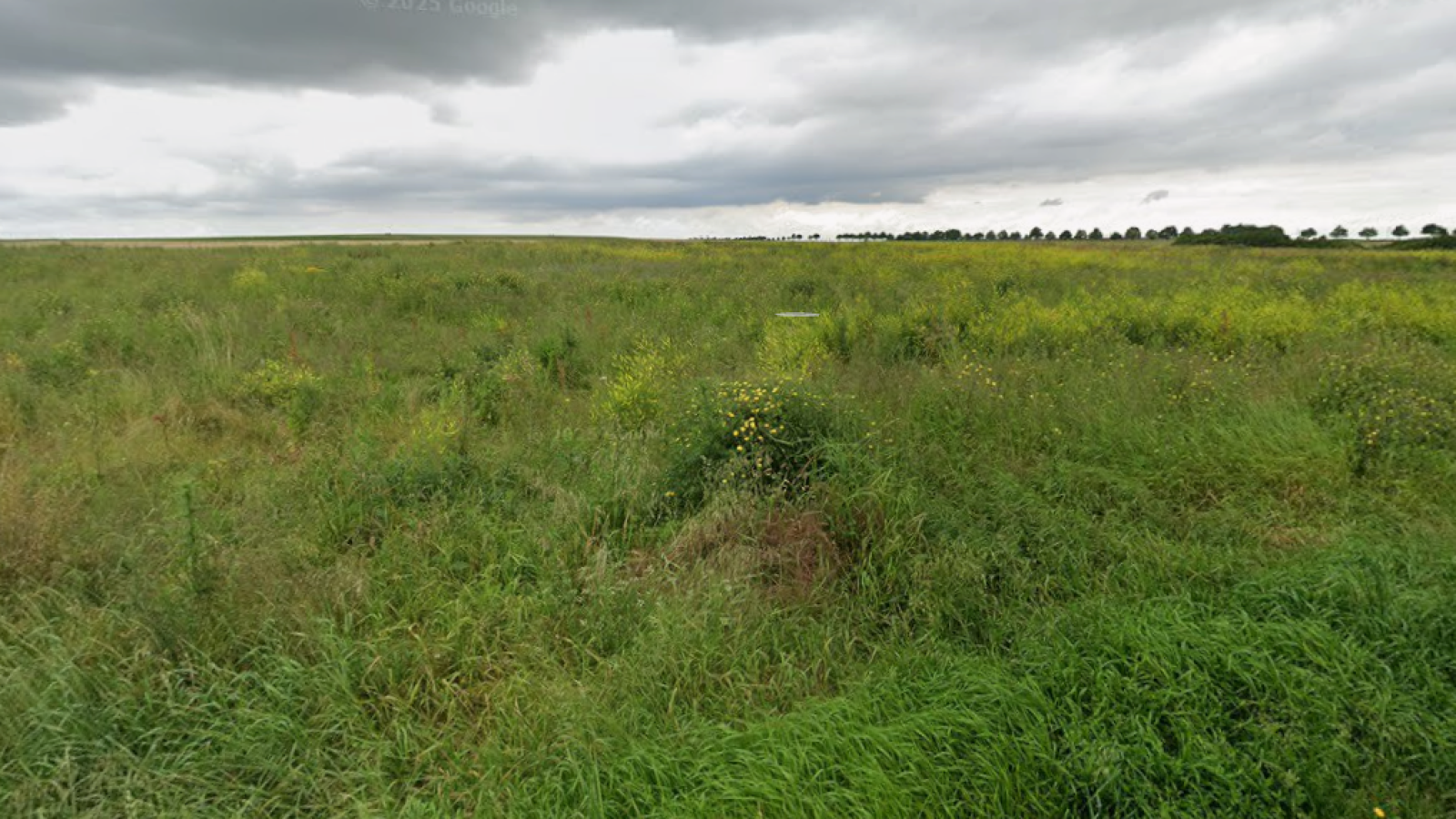 Terrain constructible de 607m2 à Tavers