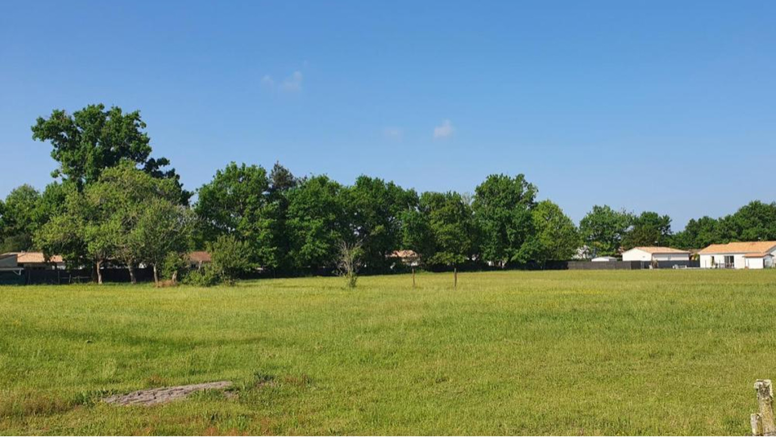 Terrain constructible de 500m2 à Saint-Selve