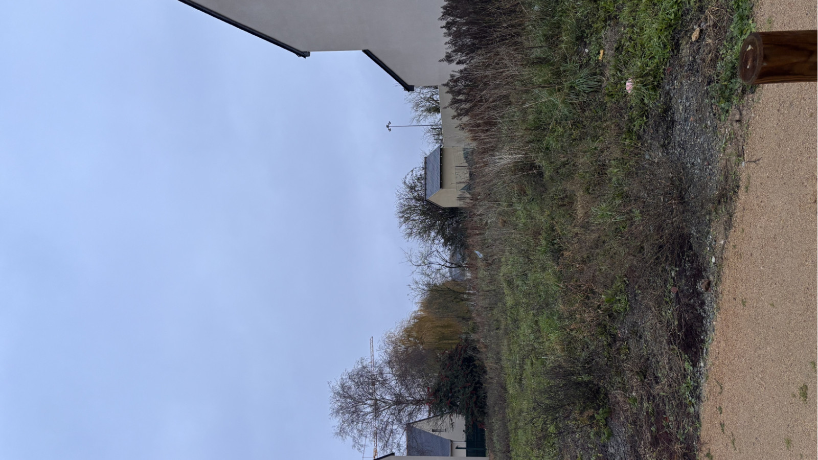 Terrain constructible de 504m2 à Seiches-sur-le-Loir