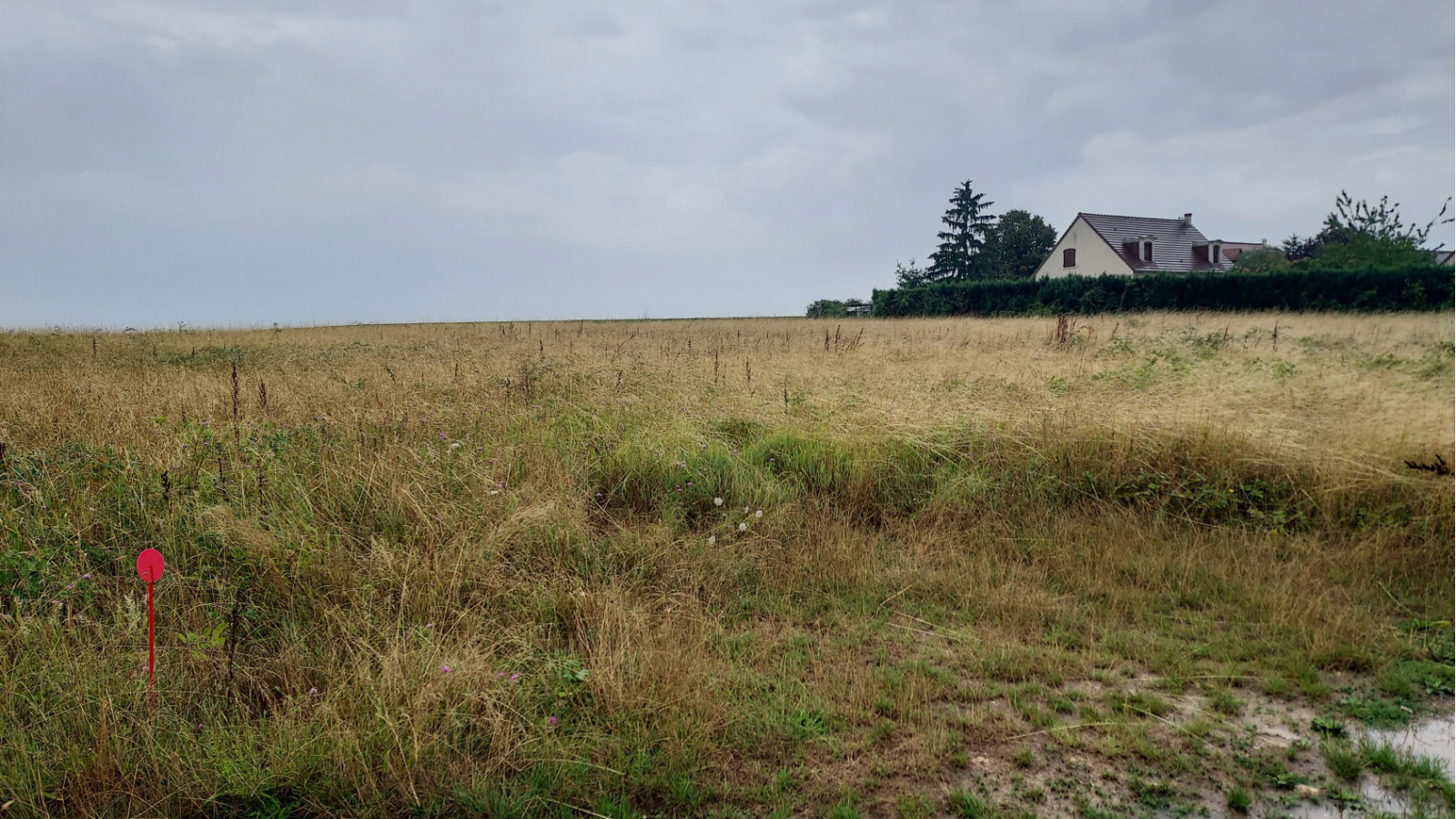 Terrain constructible de 2250m2 à Mesland