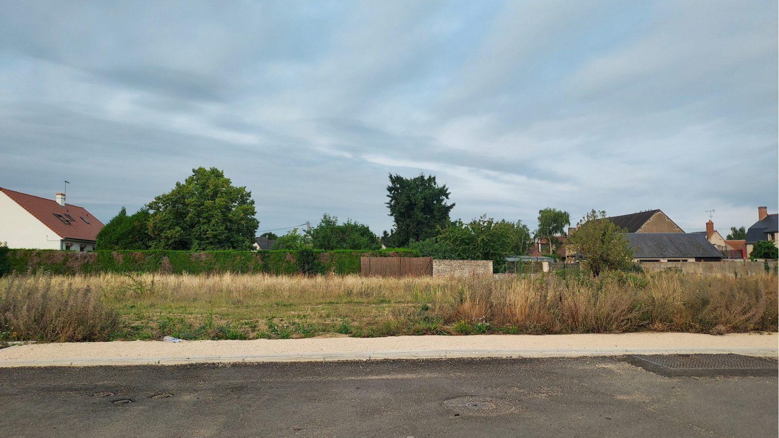 Terrain constructible de 527m2 à Vineuil