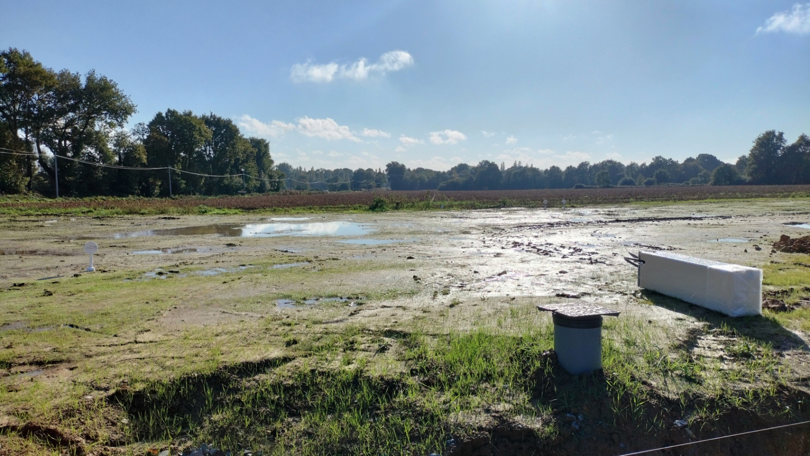 Terrain constructible de 412m2 à Boisgervilly