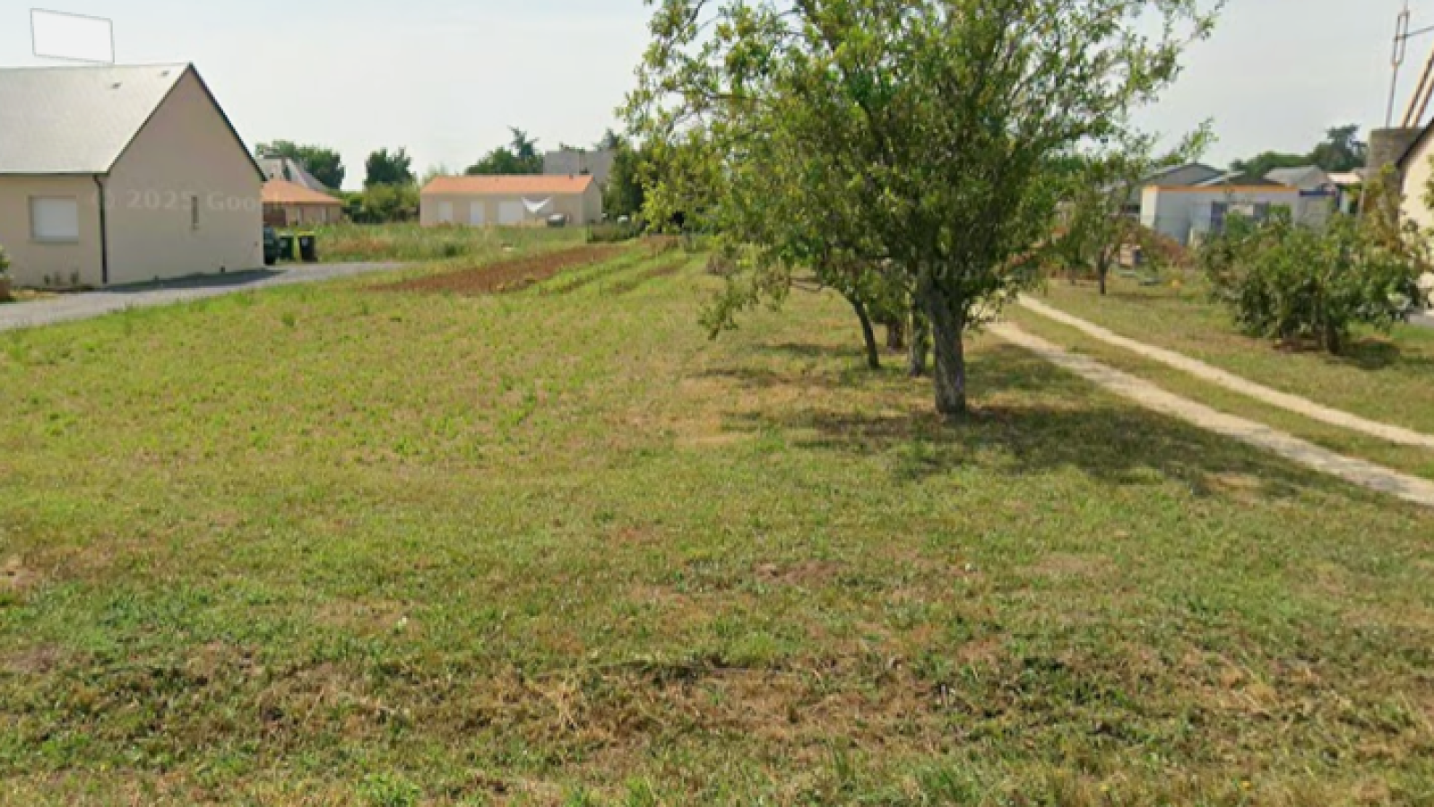 Terrain constructible de 449m2 à Lys-Haut-Layon