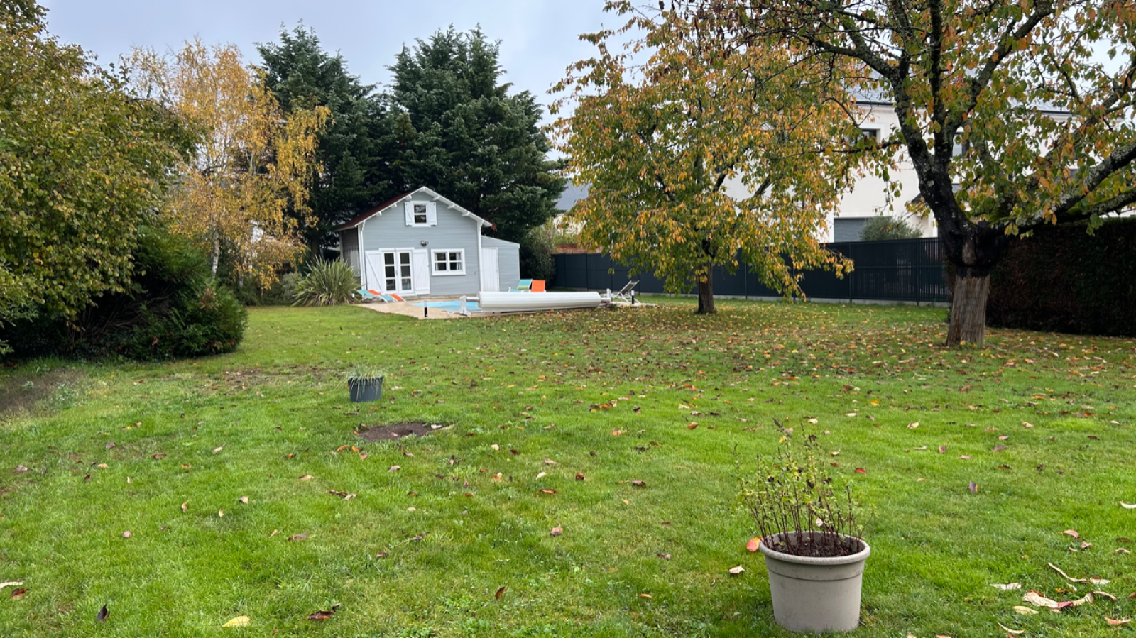 Terrain constructible de 900m2 à Saint-Denis-en-Val