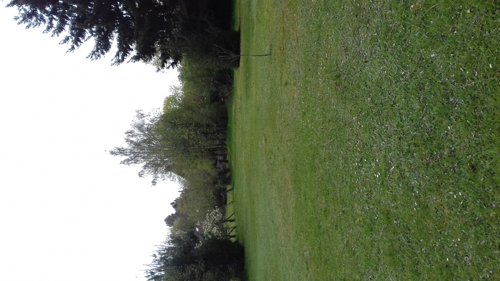 Terrain constructible de 747m2 à Aufferville