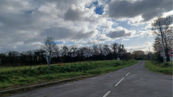 Photo lotissement Louroux Beconnais avant viab..jpg