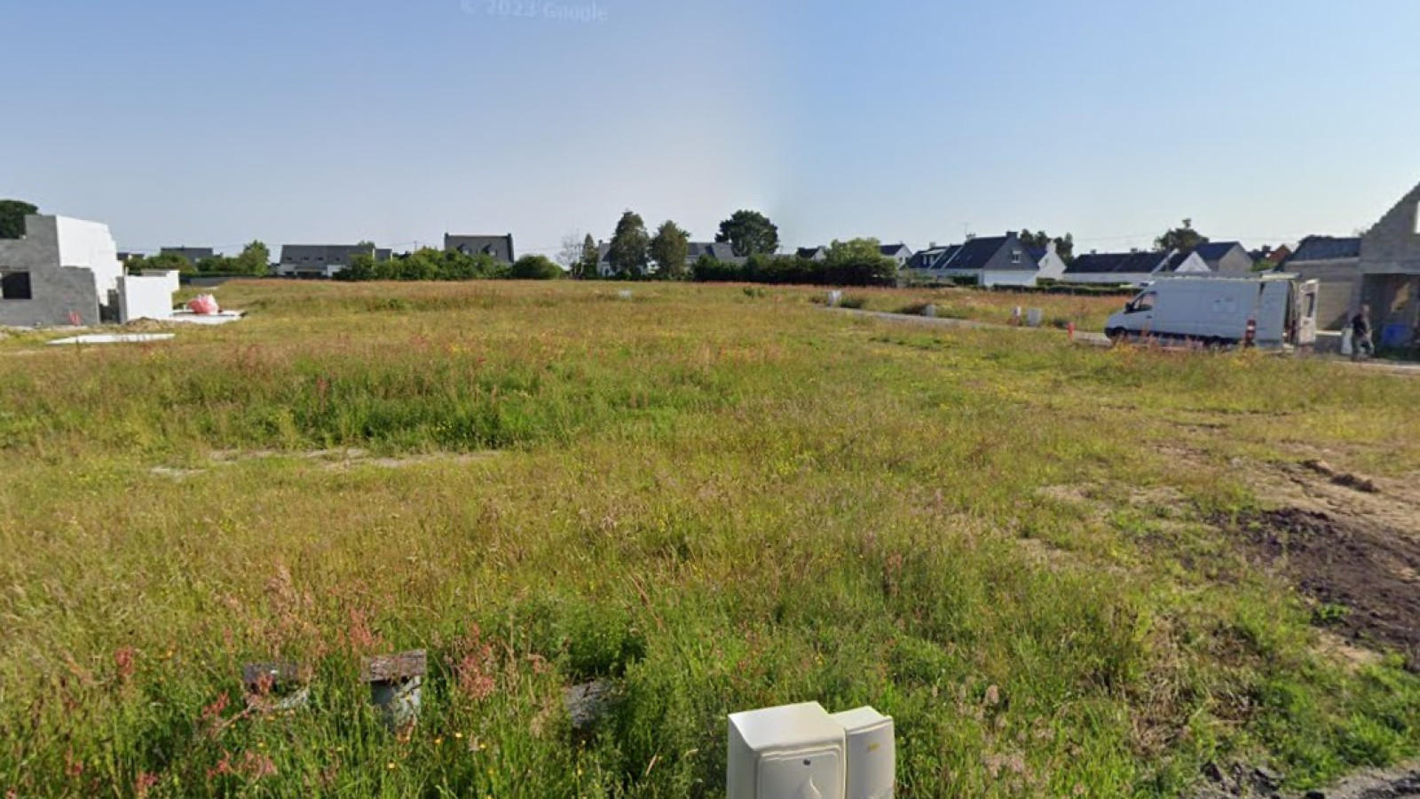 Terrain constructible de 474m2 à Colpo